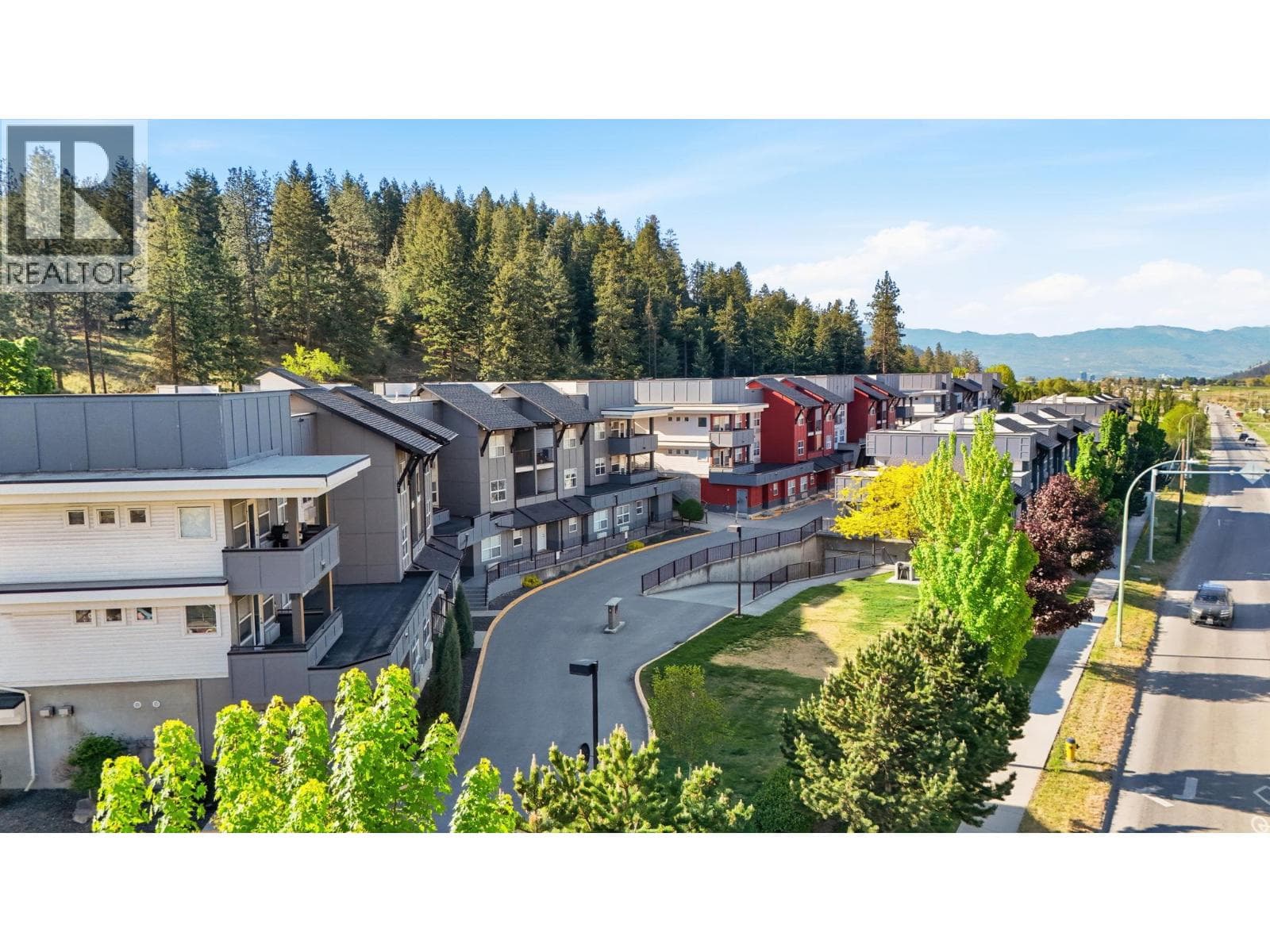 1483 Glenmore Road Unit# 311 in McKinley
