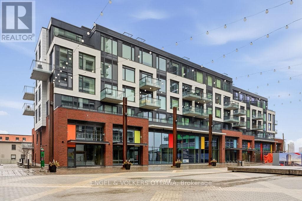 601 - 320 MIWATE PRIVATE in LEBRETON DEVELOPMENT