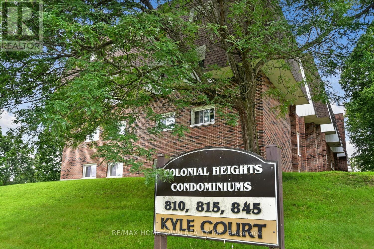 202 - 810 KYLE COURT in