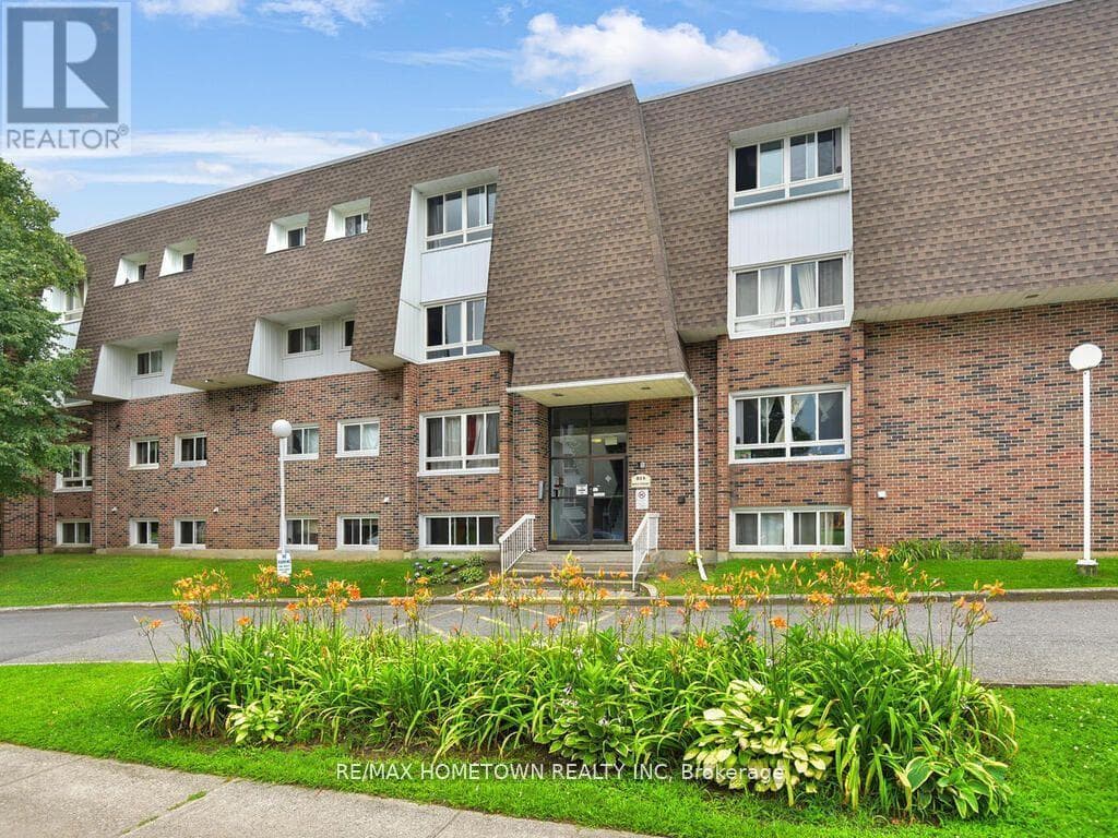 G11 - 815 KYLE COURT in