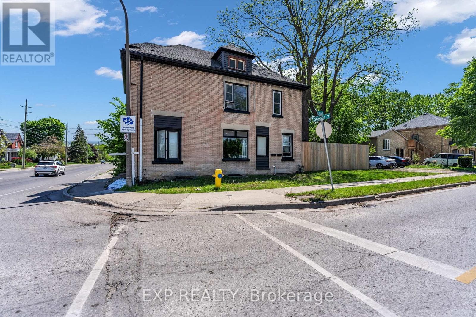 553 QUEBEC STREET in