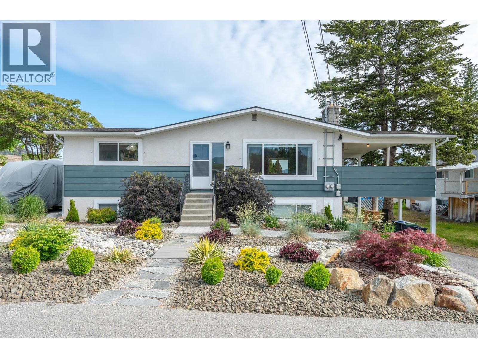 11512 Harvey Street in