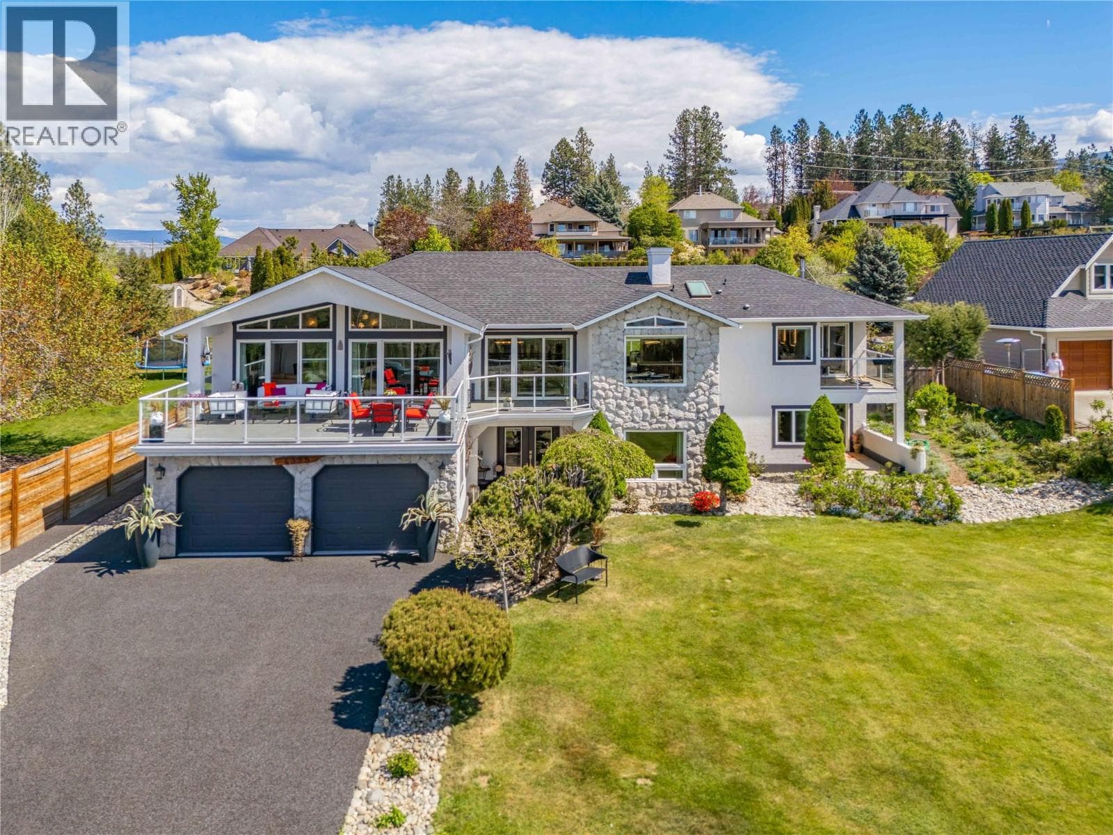 4325 TAKLA ROAD in Southeast Kelowna