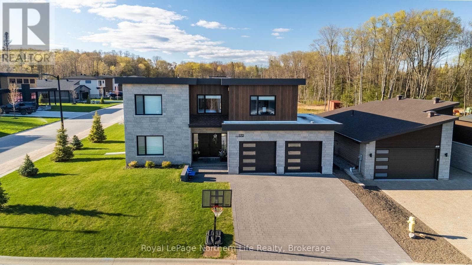 172 SUGARBUSH STREET in