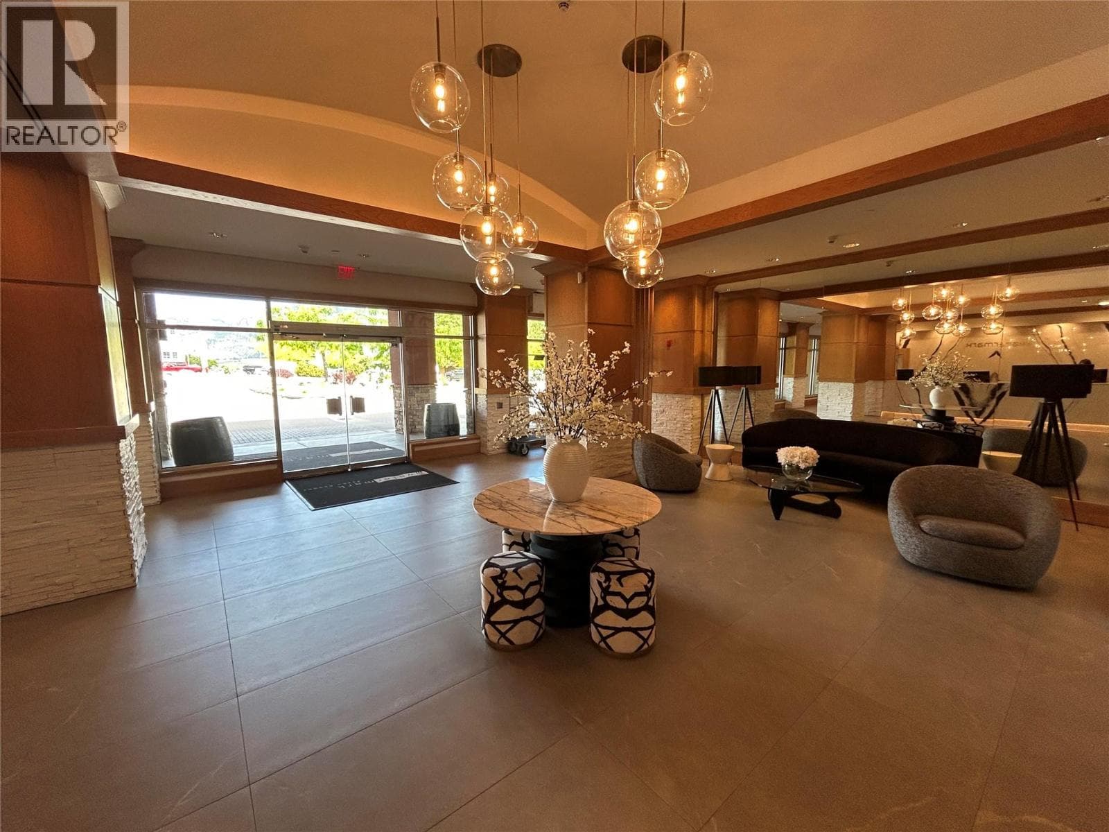 15 Park Place Unit# 434 in