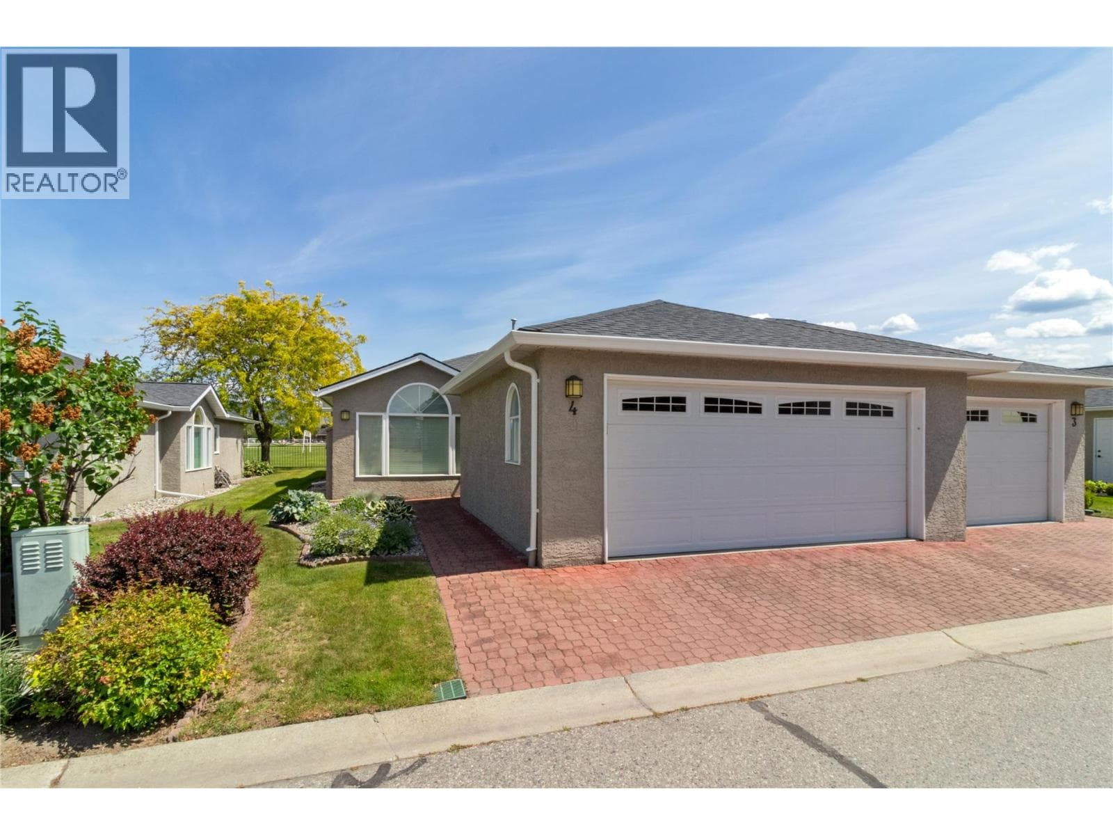 4 1020 LANFRANCO ROAD in South Pandosy - KLO