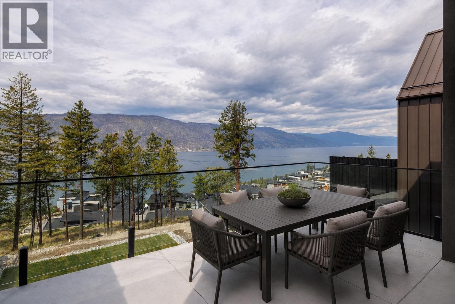 3711 McKinley Beach Drive in McKinley
