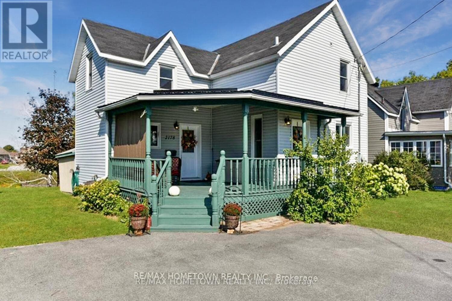 2178 DUNDAS STREET E in