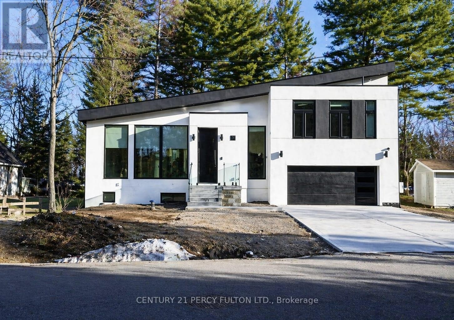 5 ROBERT STREET in