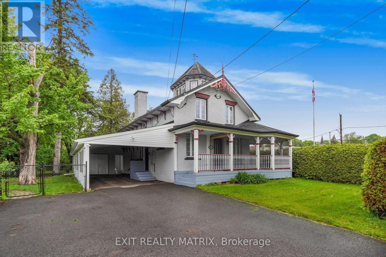 160 NELSON STREET E in