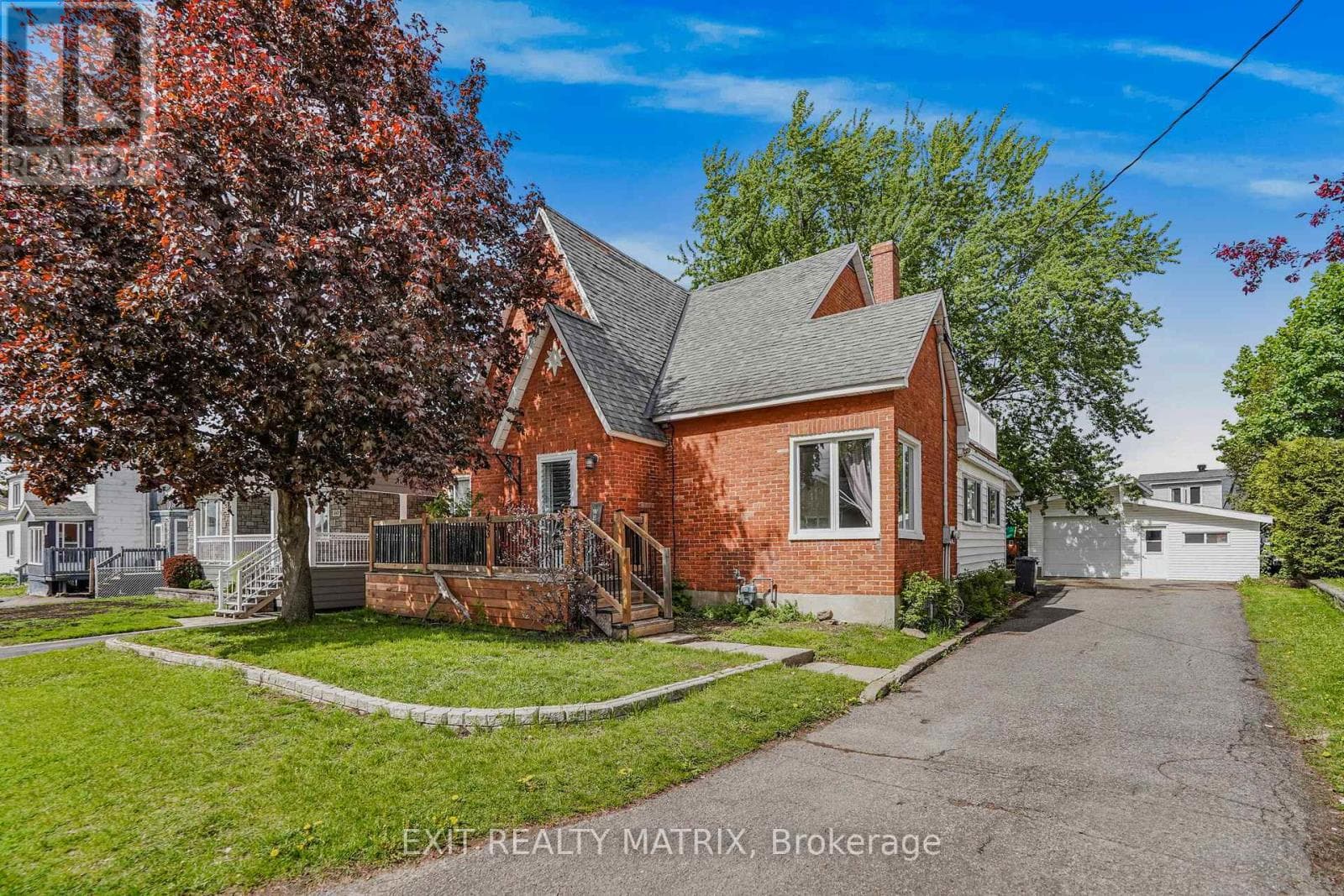 453 GARNEAU STREET in