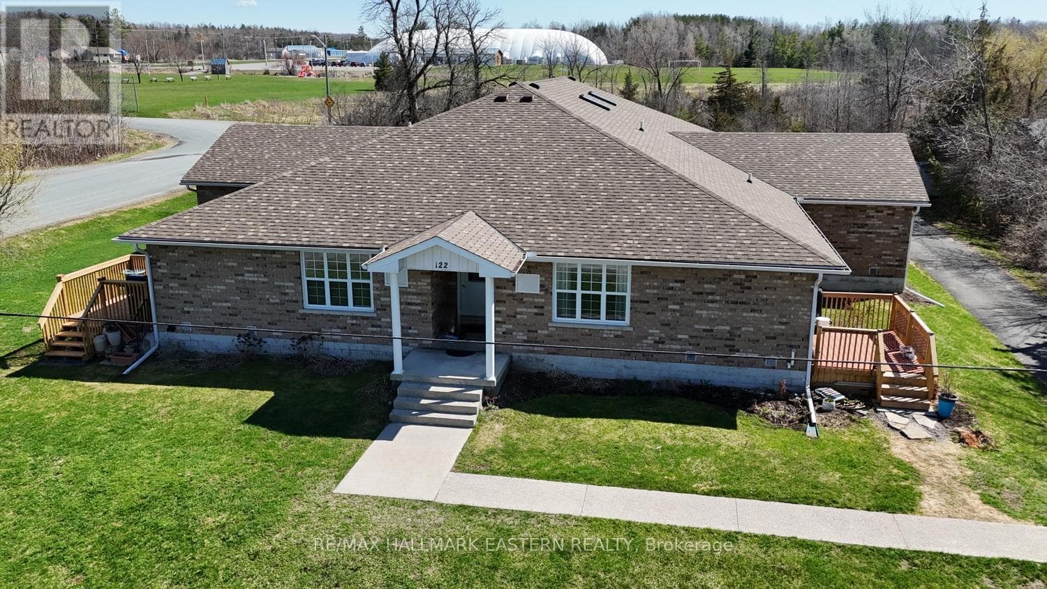 #6 - 122 HOMEWOOD AVENUE in