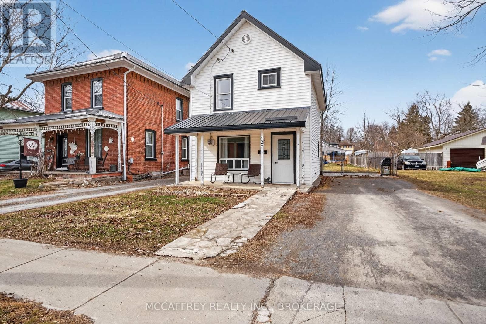 427 THOMAS STREET in