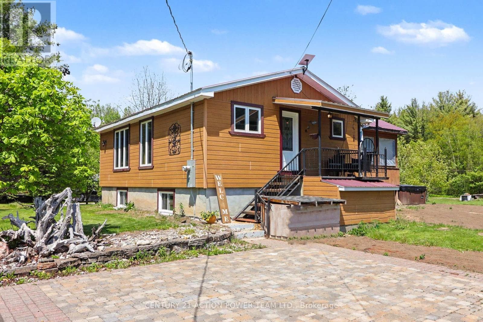 579 MONTEE LAJEUNESSE ROAD in