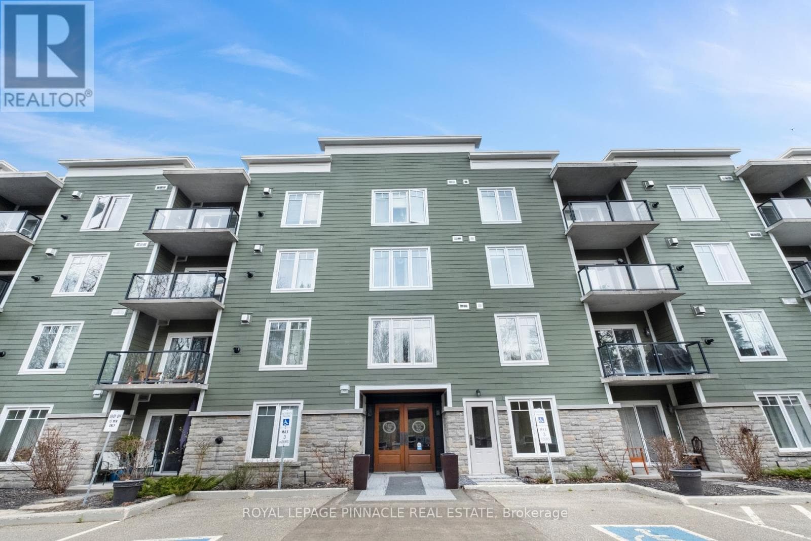 404 - 391 JAMES STREET W in