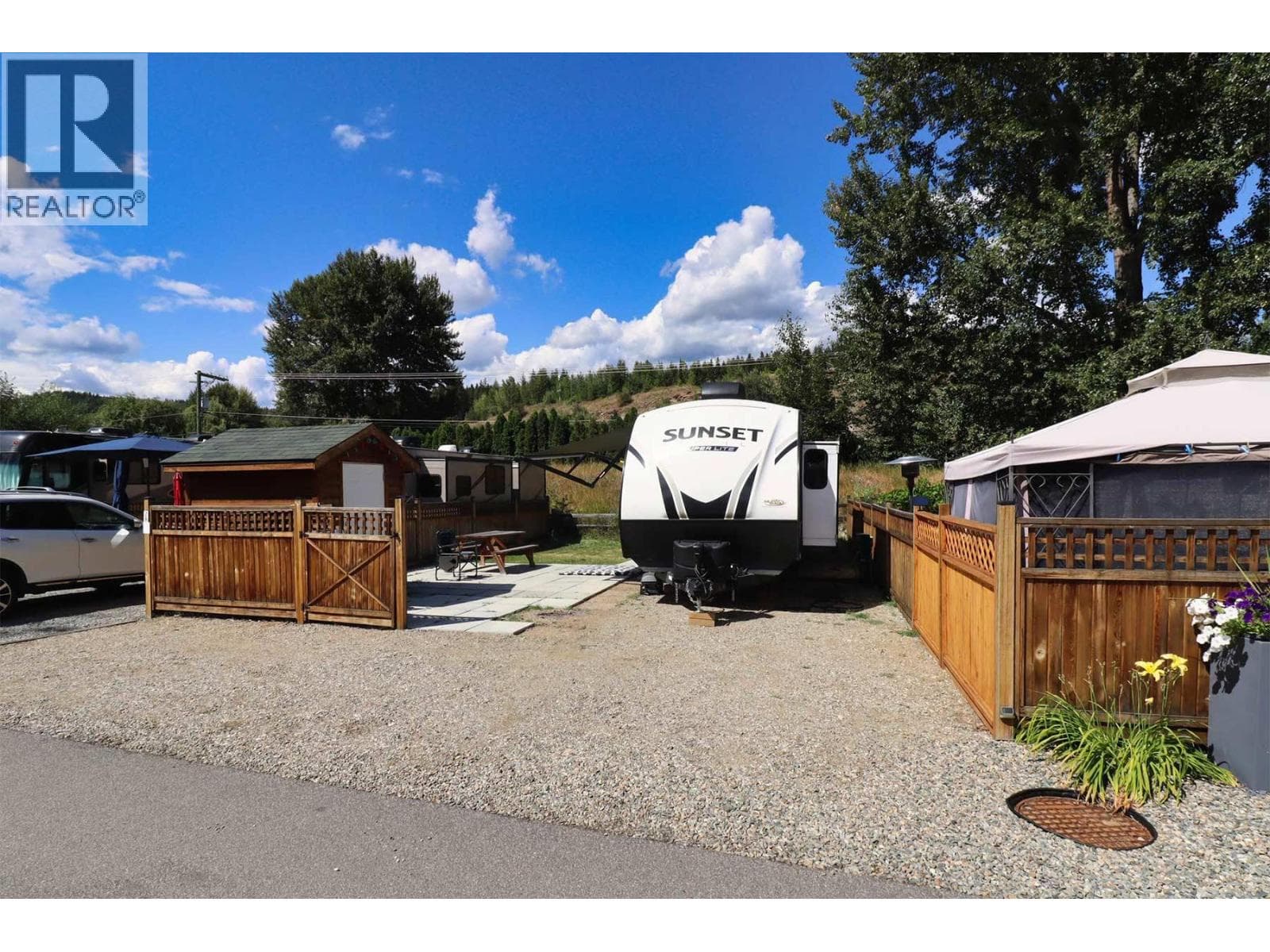 26 COTTONWOOD DRIVE in