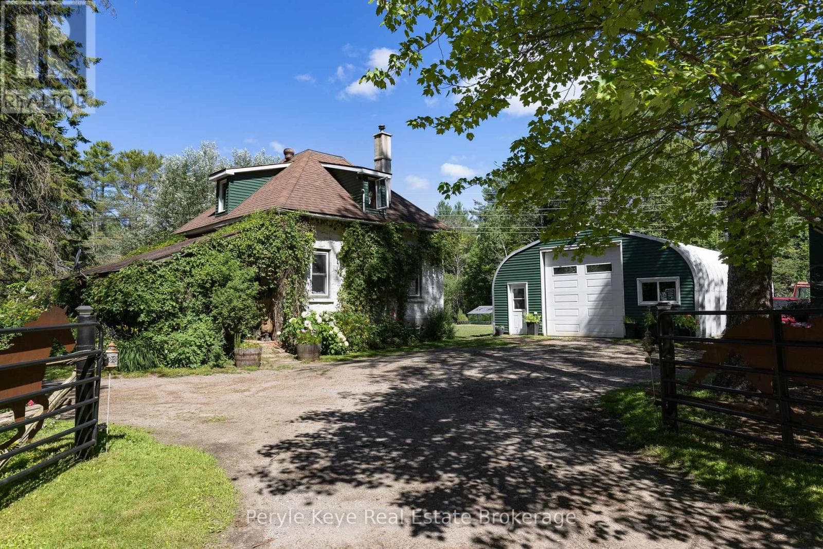 2322 OLD MUSKOKA ROAD in