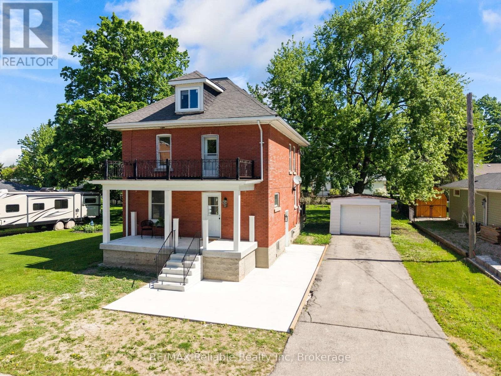 185 TRAFALGAR STREET in