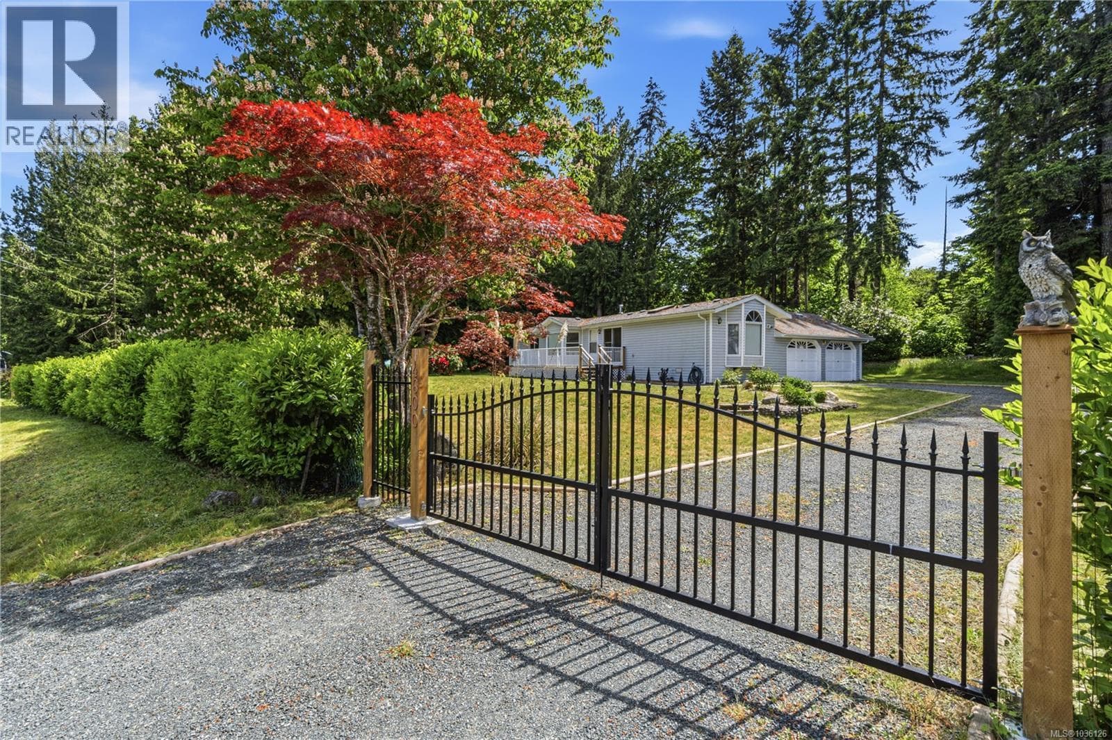 4600 Thompson Clarke Dr E in