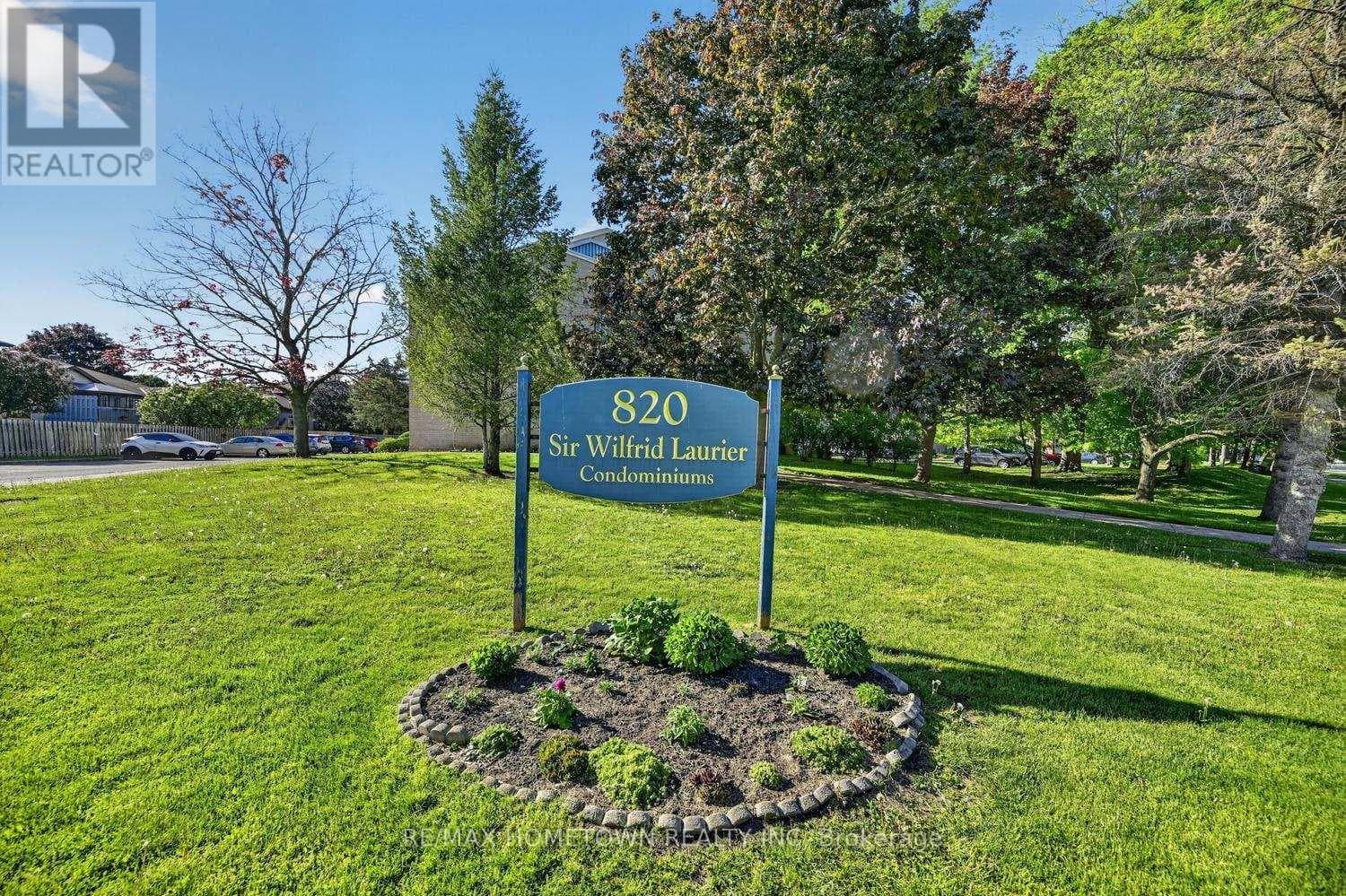 304 - 820 LAURIER BOULEVARD in