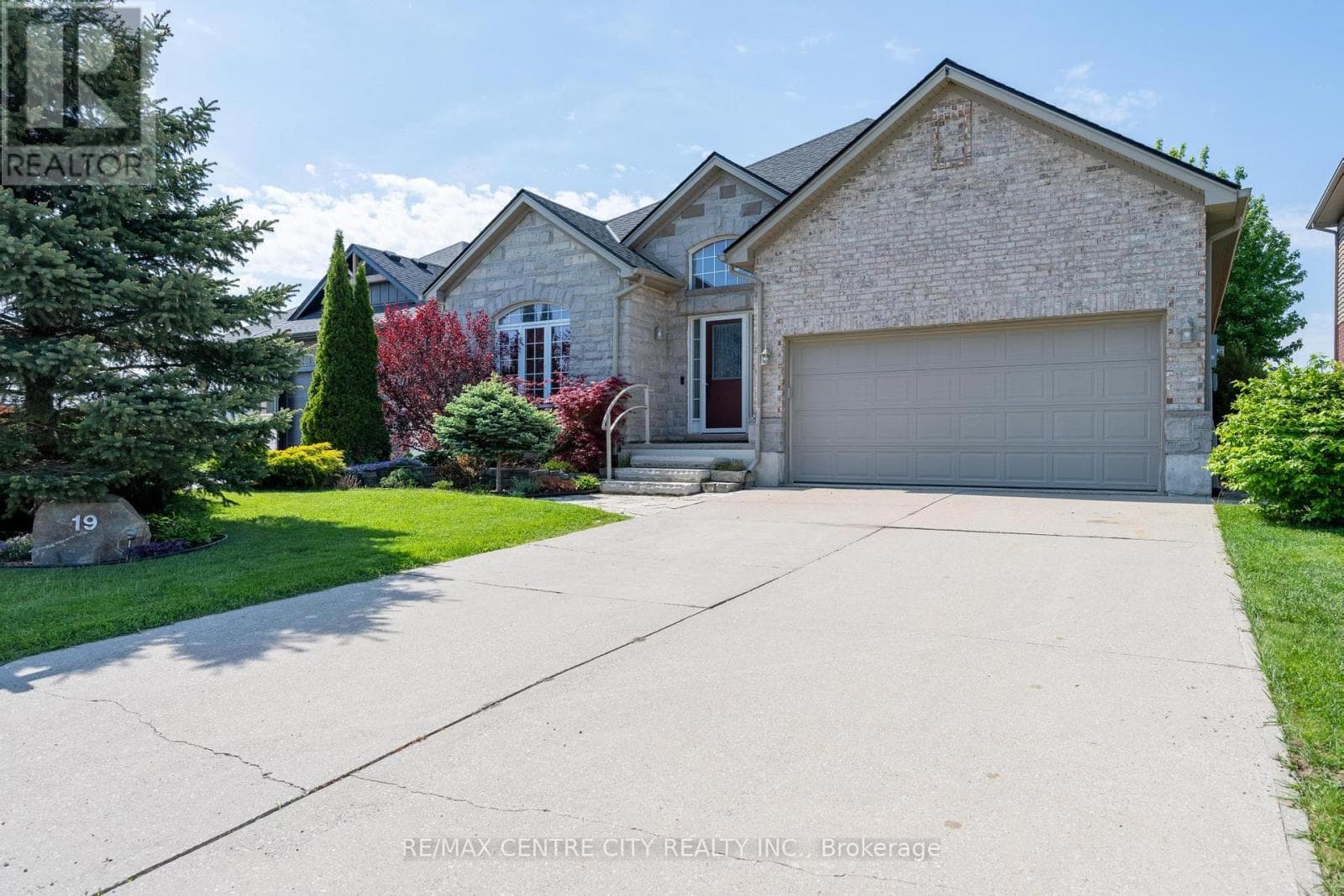 19 HAMILTON STREET in