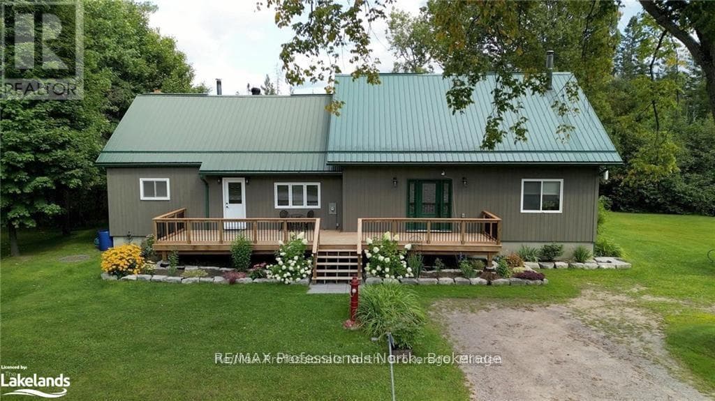 1026 DEWEY STREET in