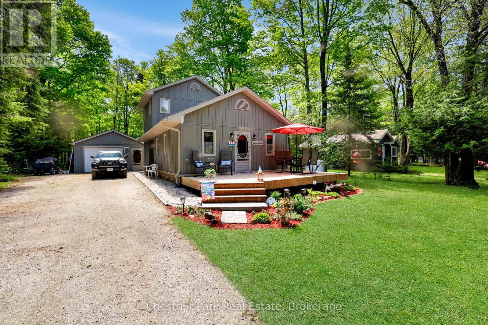 17 CEDAR TRAIL in