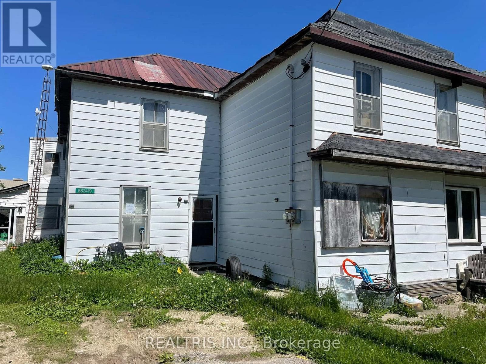 682419 260 SIDE ROAD in