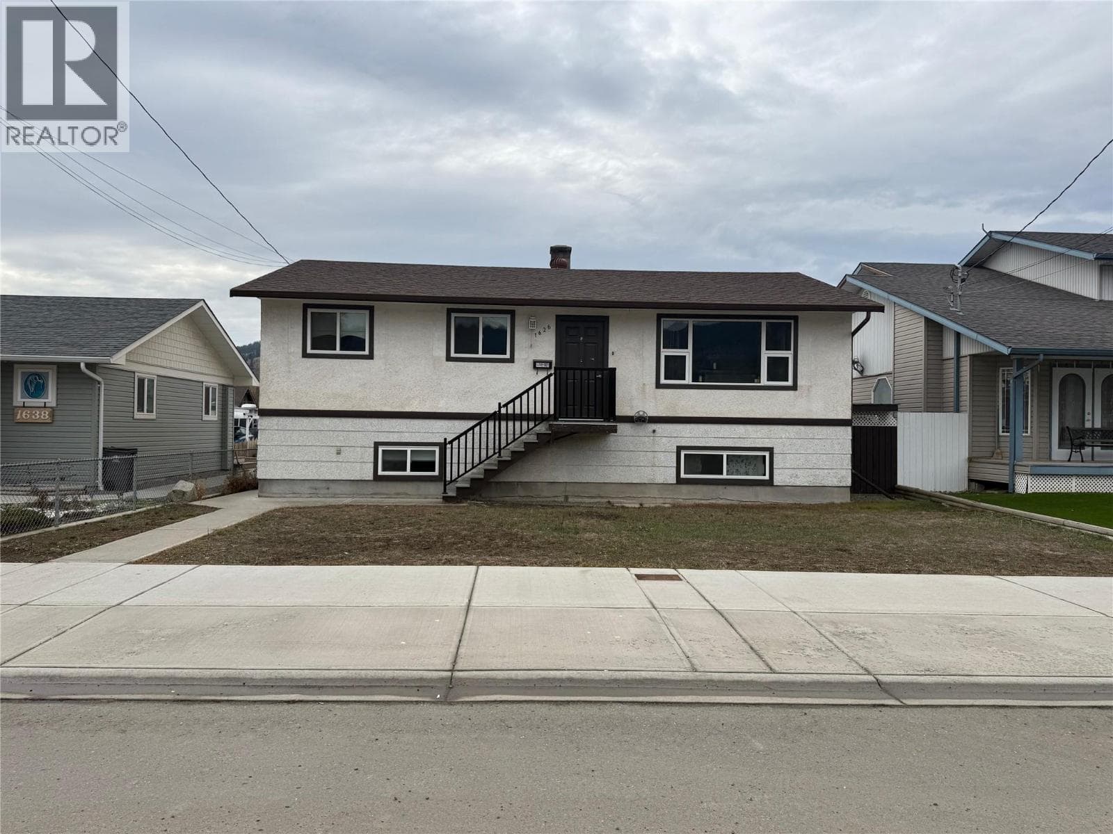 1626 COLDWATER Avenue in
