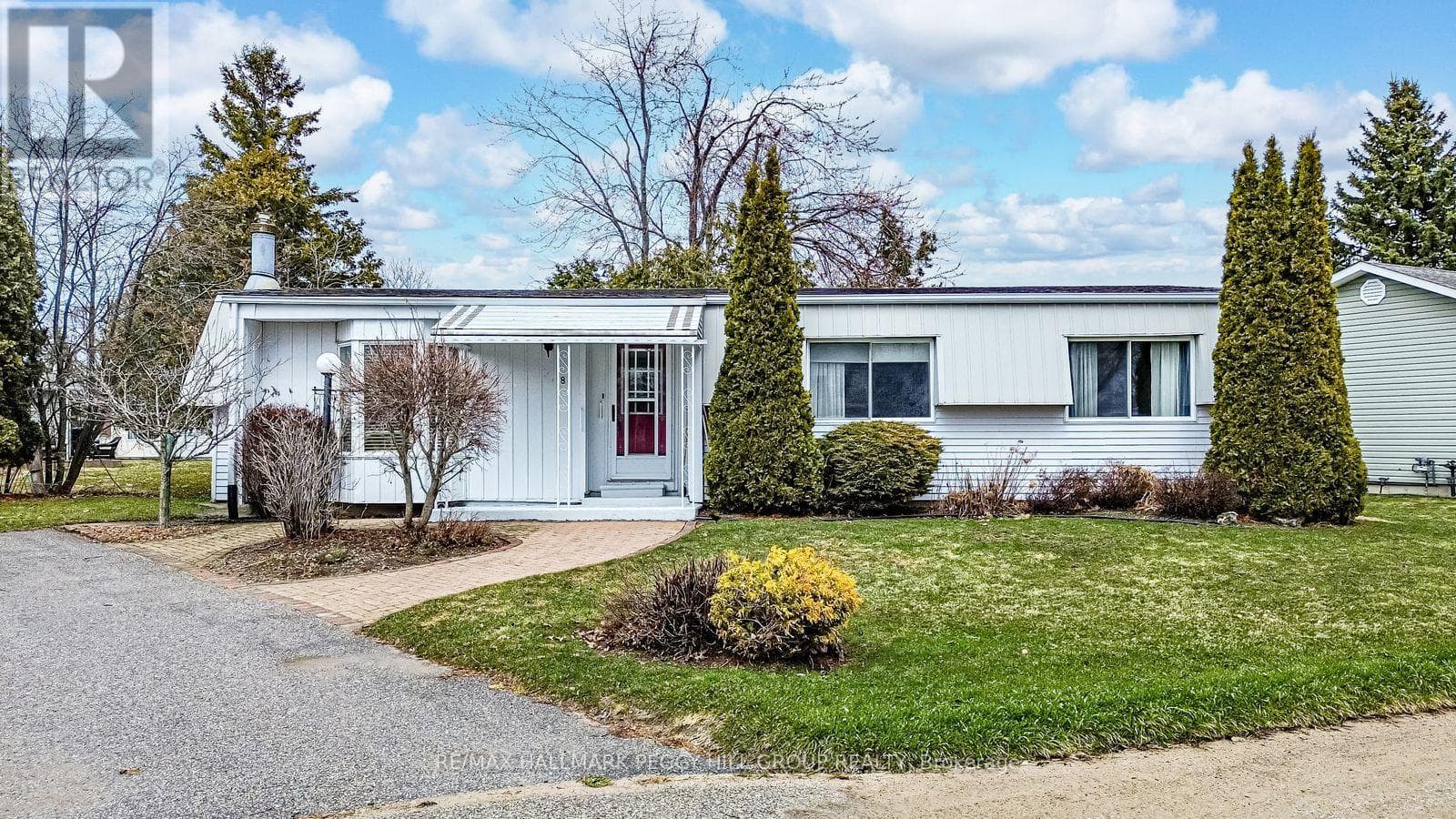 8 CARMANS COVE in