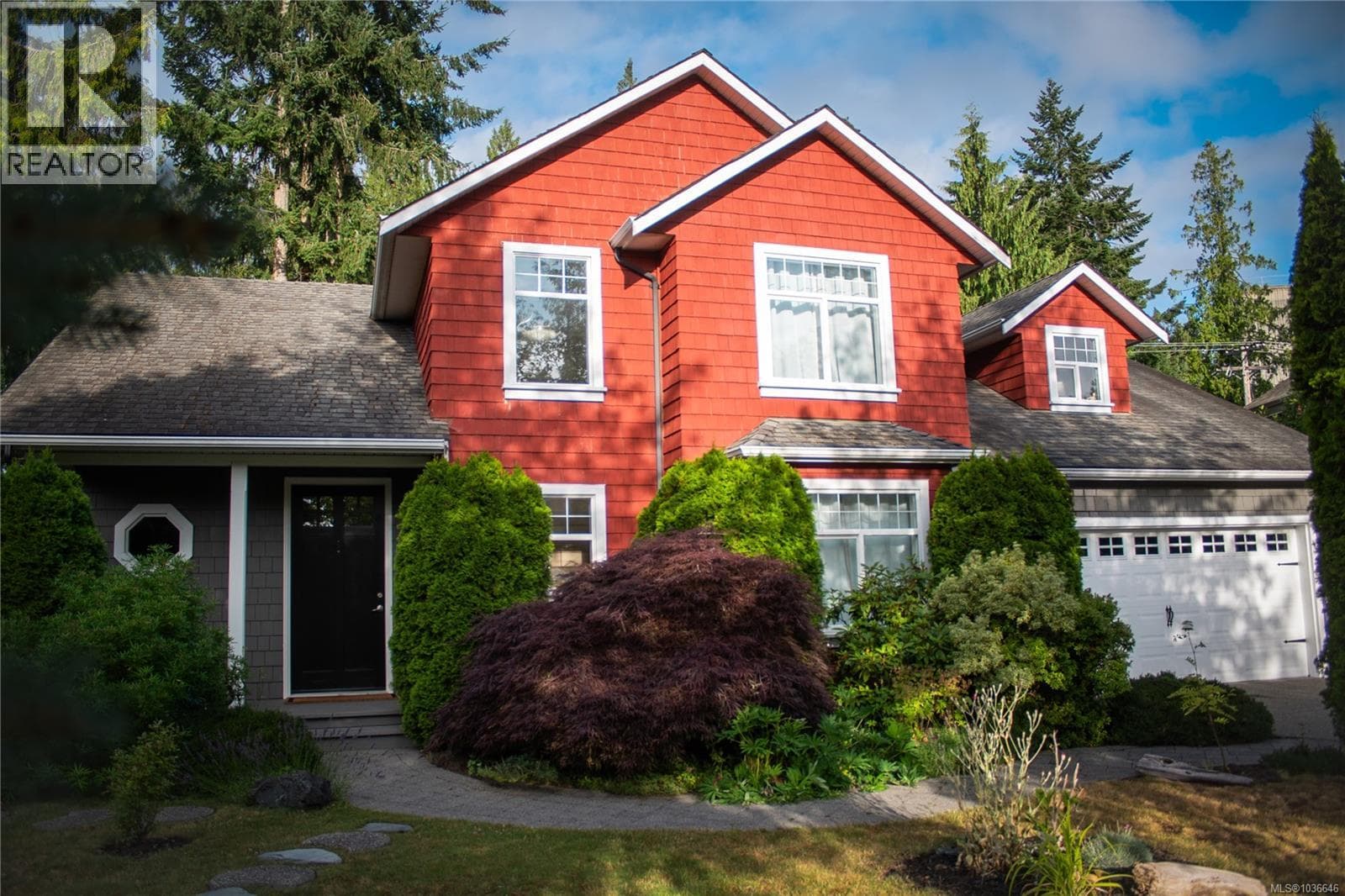 907 SAVARY DRIVE in