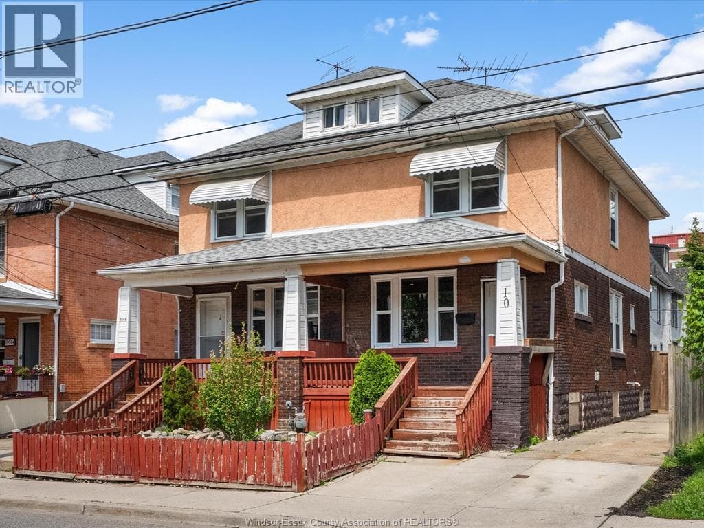 1046-1048 Pelissier in South Central