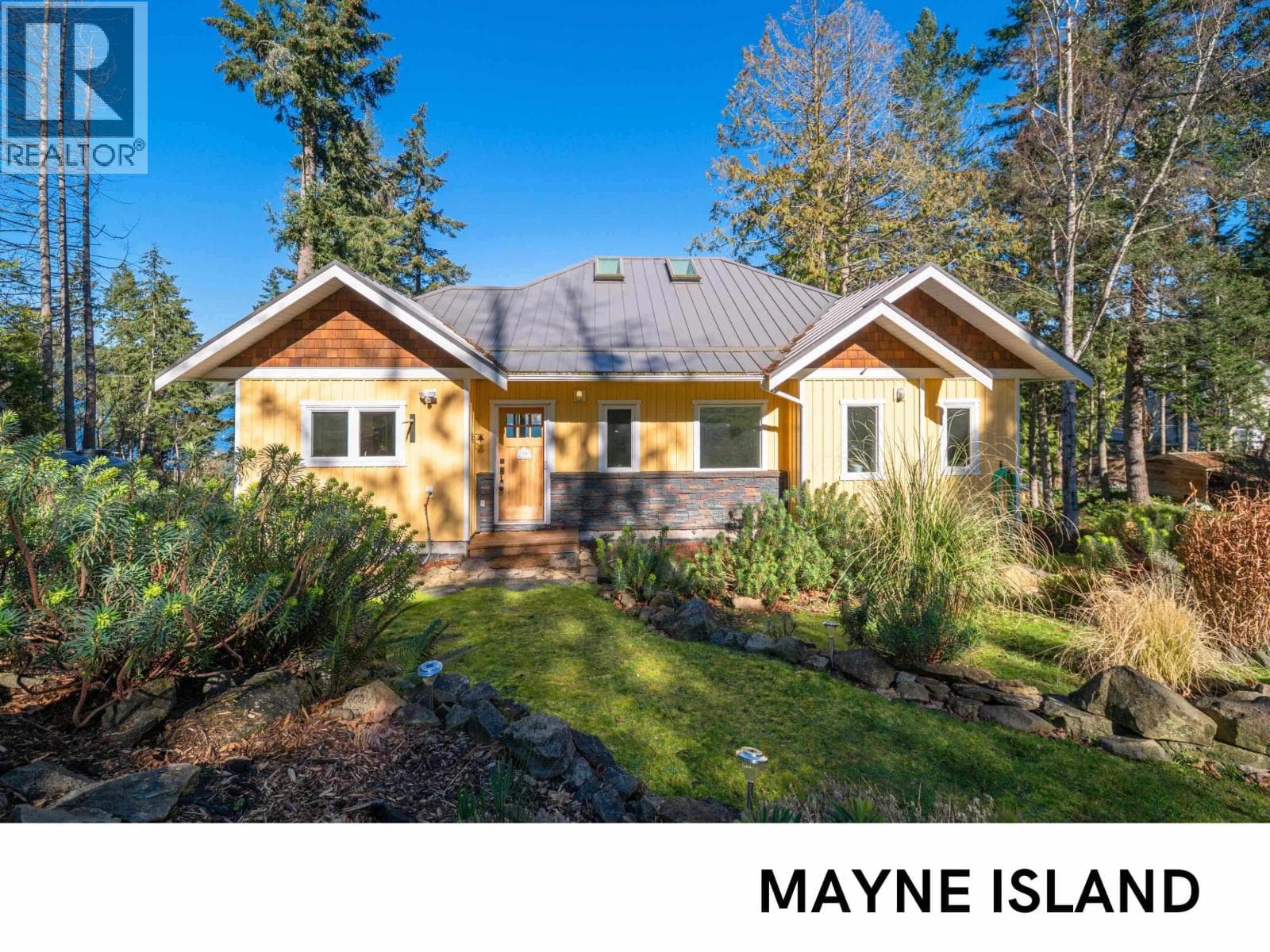 225 MARINERS WAY in