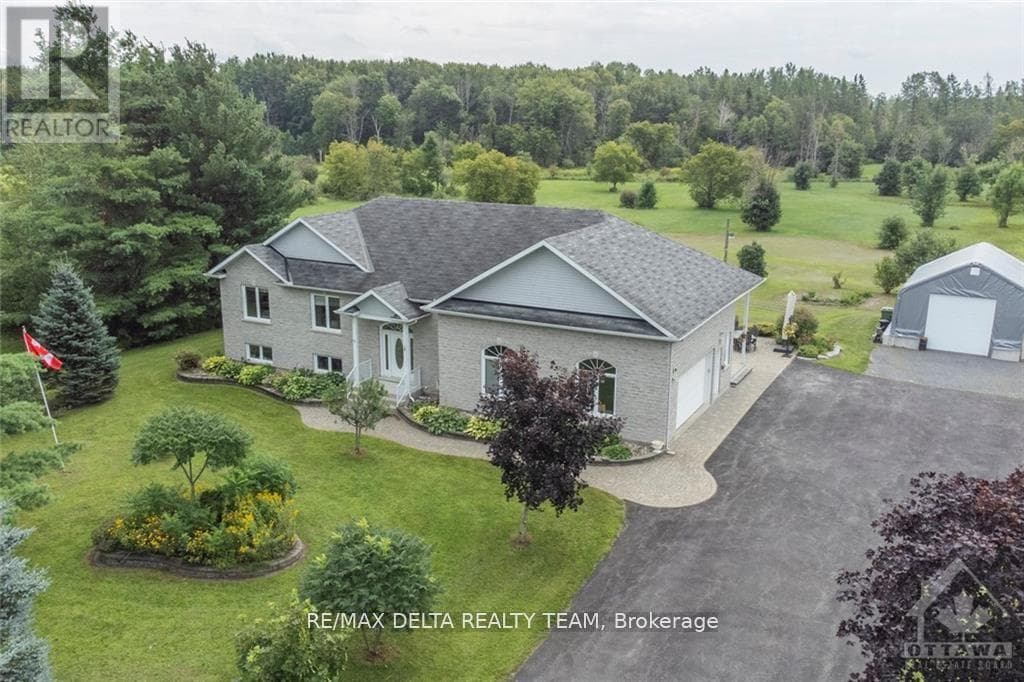 3782 ETIENNE ROAD in NAVAN - SARSFIELD