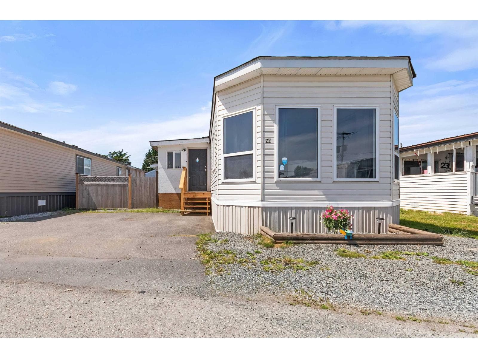 22 26892 FRASER HIGHWAY in Aldergrove