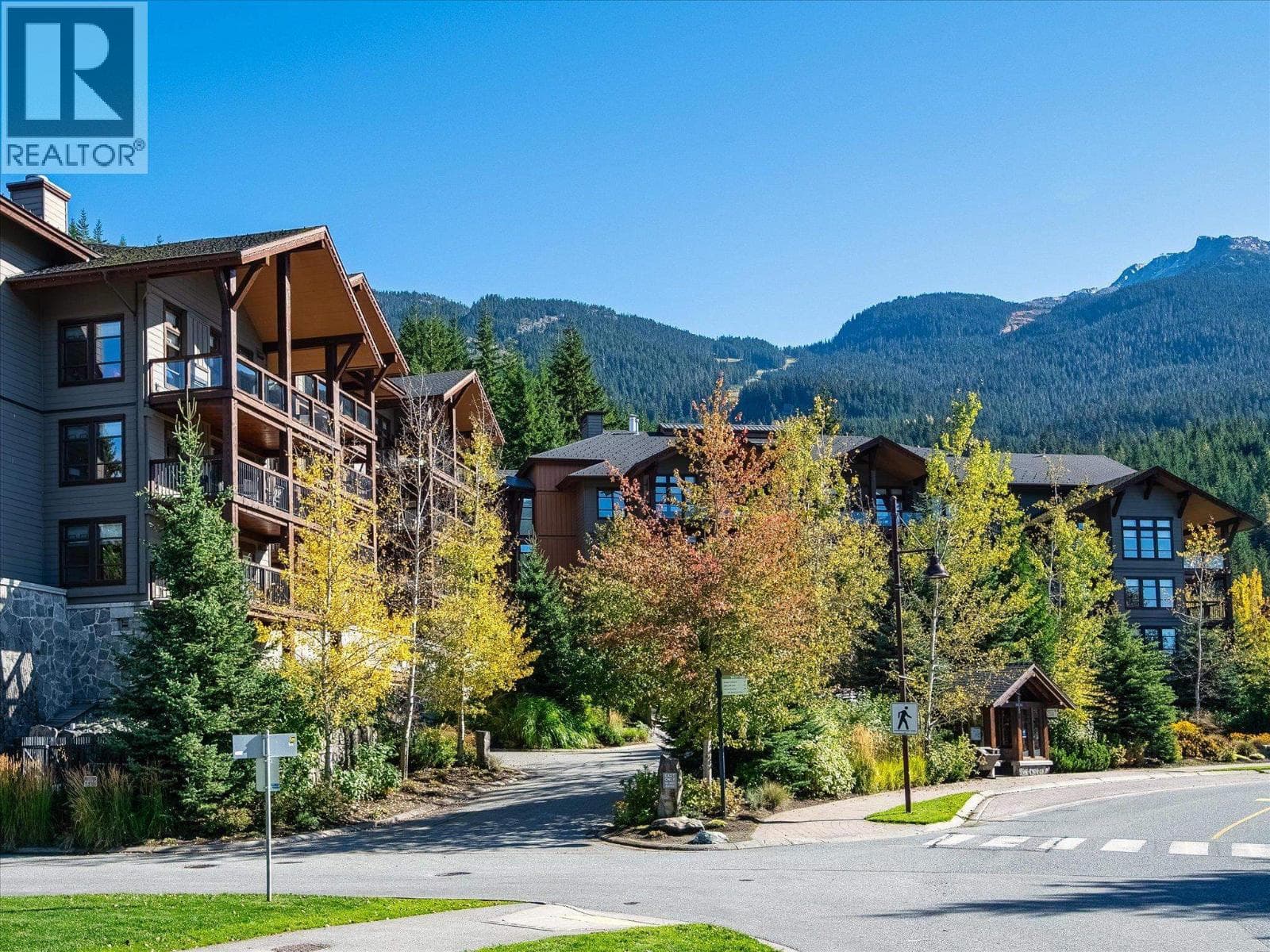 106A 2020 LONDON LANE in