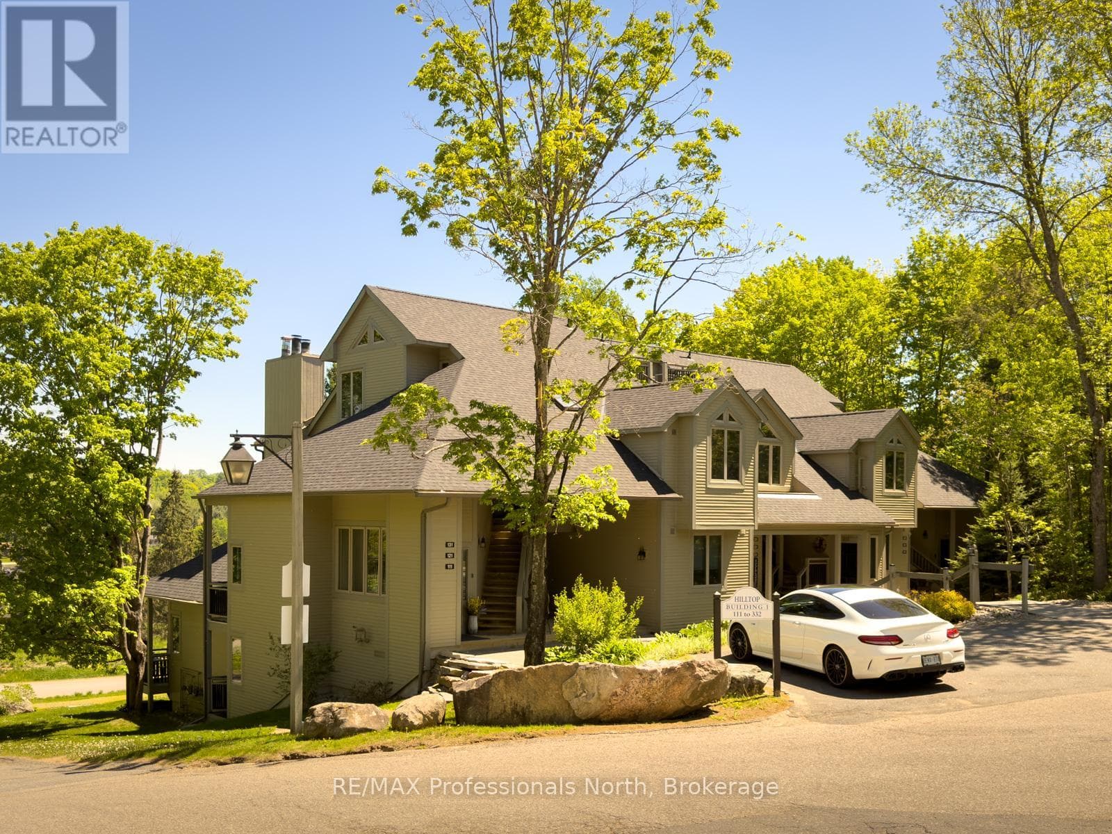 121 - 121 GRANDVIEW HILLTOP DRIVE in