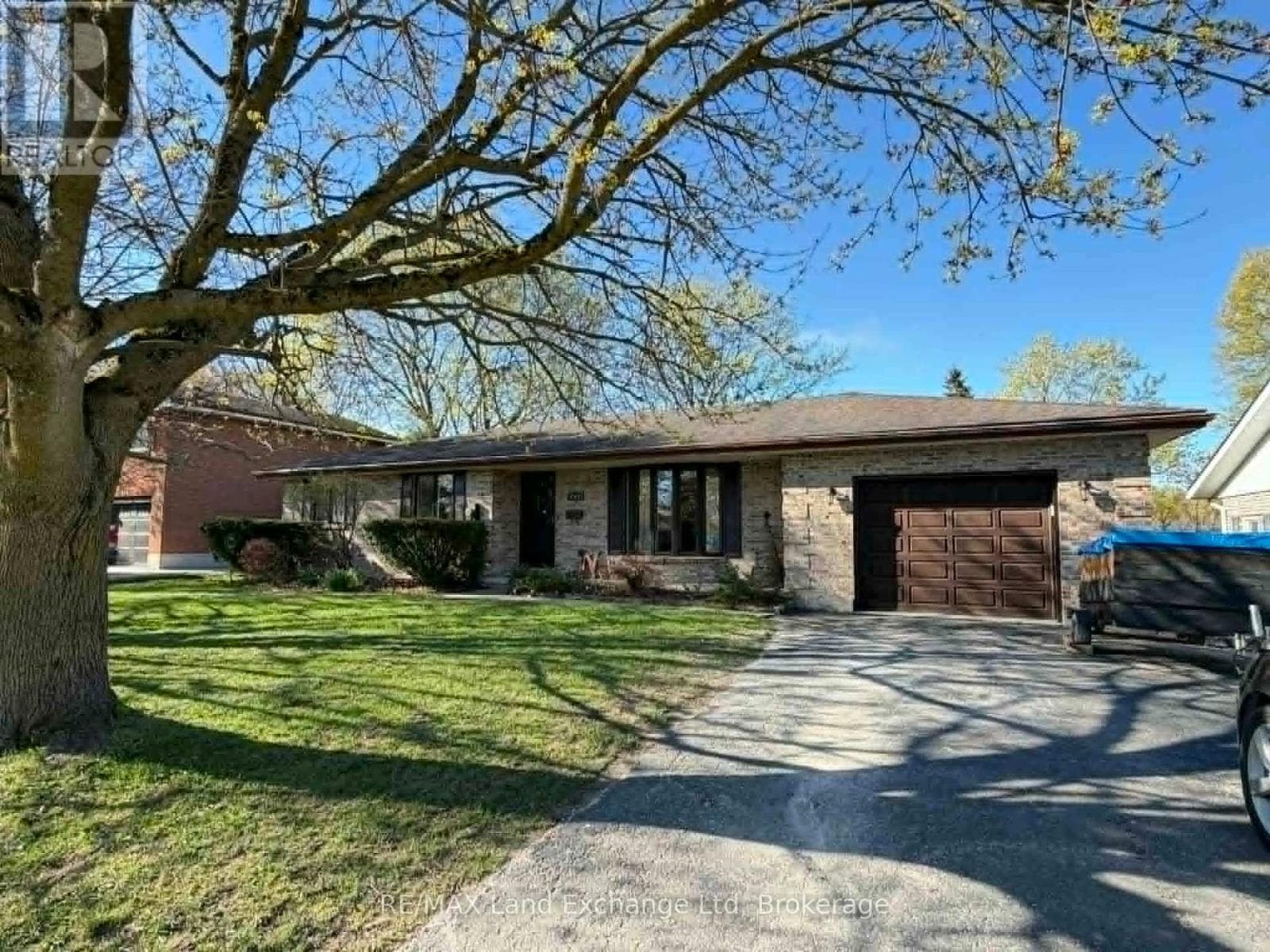 142 CHARLES STREET in