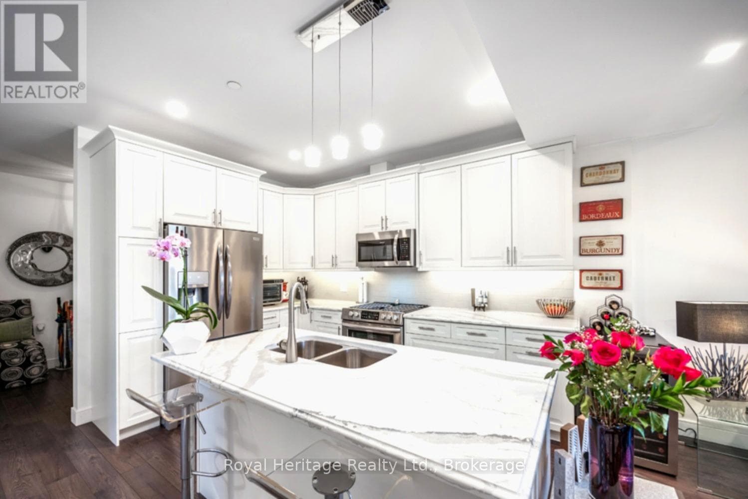 209 - 135 ORR STREET in