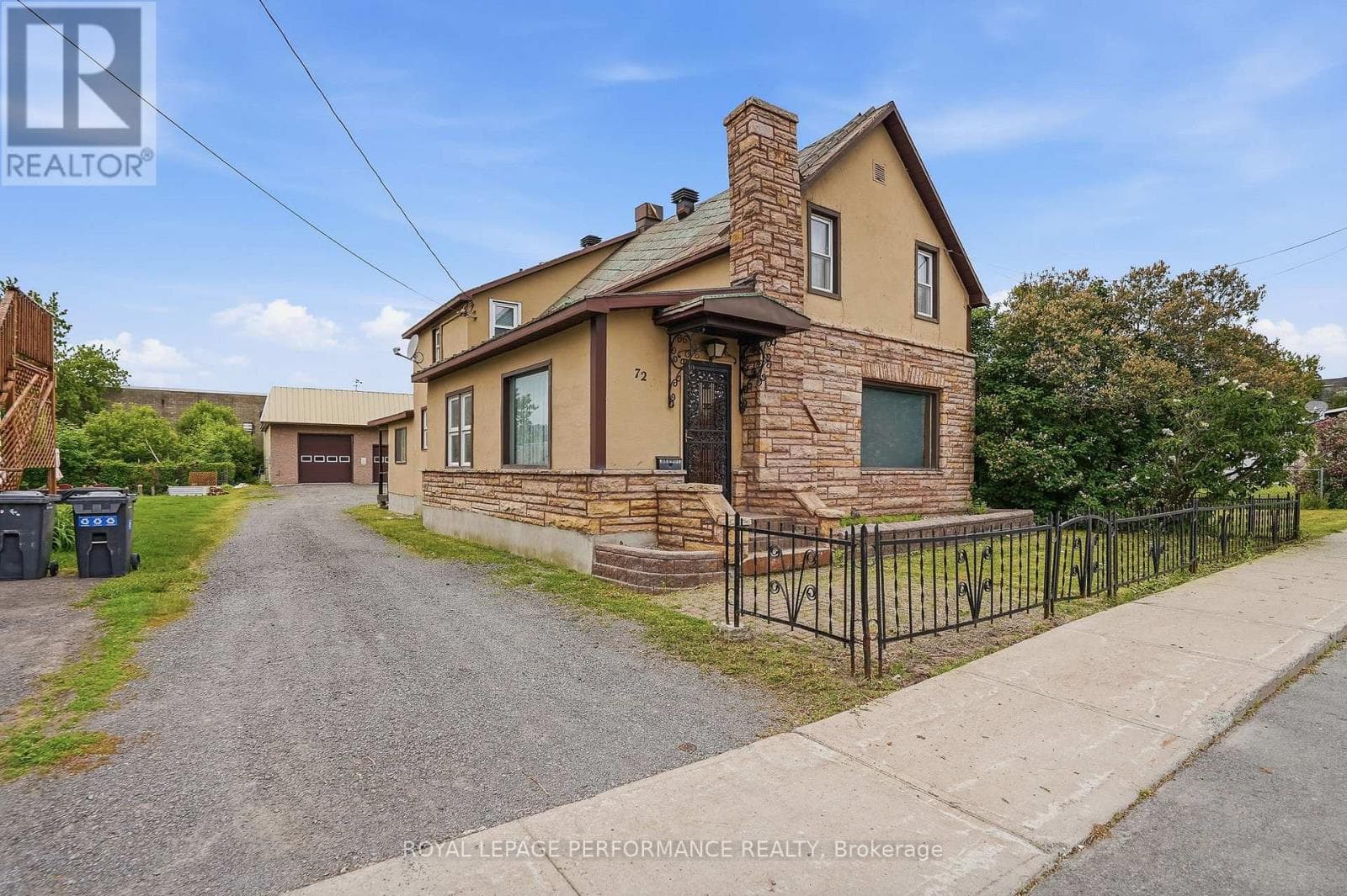 72 LONGUEUIL STREET in