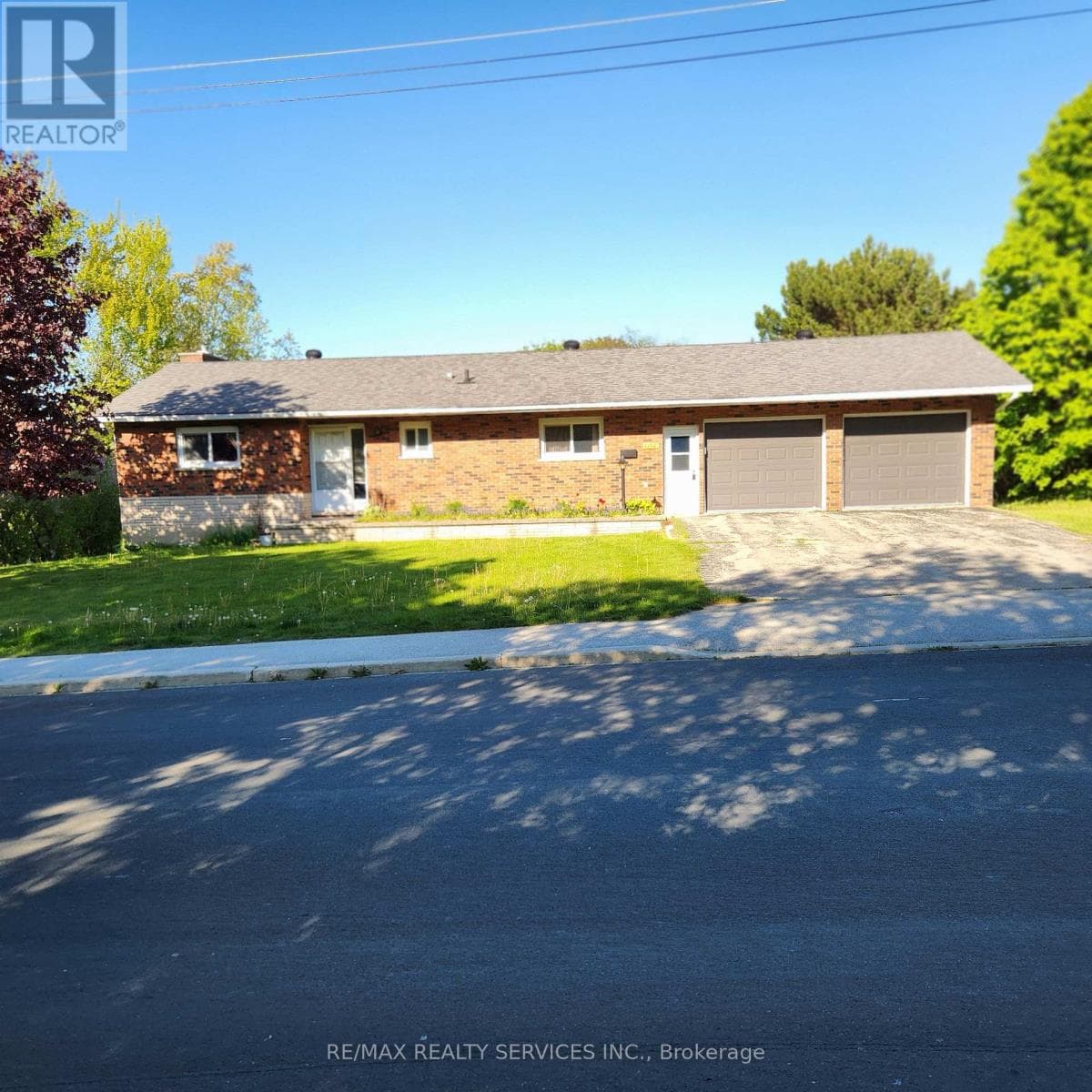 1 HELEN STREET in