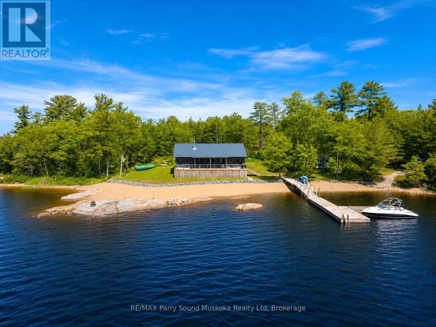 32 A11 ISLAND in