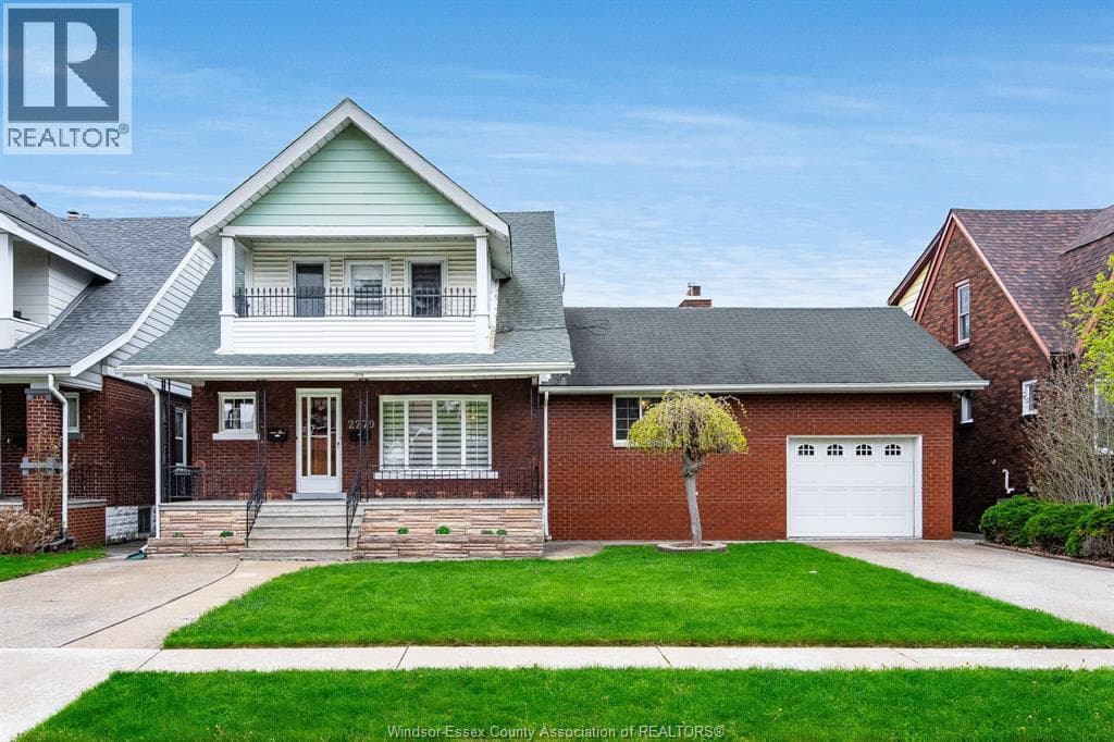 2279 LILLIAN AVENUE in Walkerville