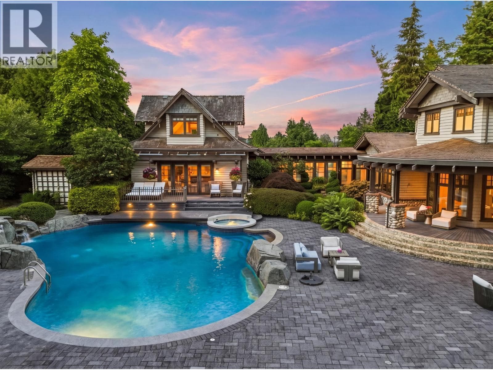 1988 DRUMMOND DRIVE in West Point Grey