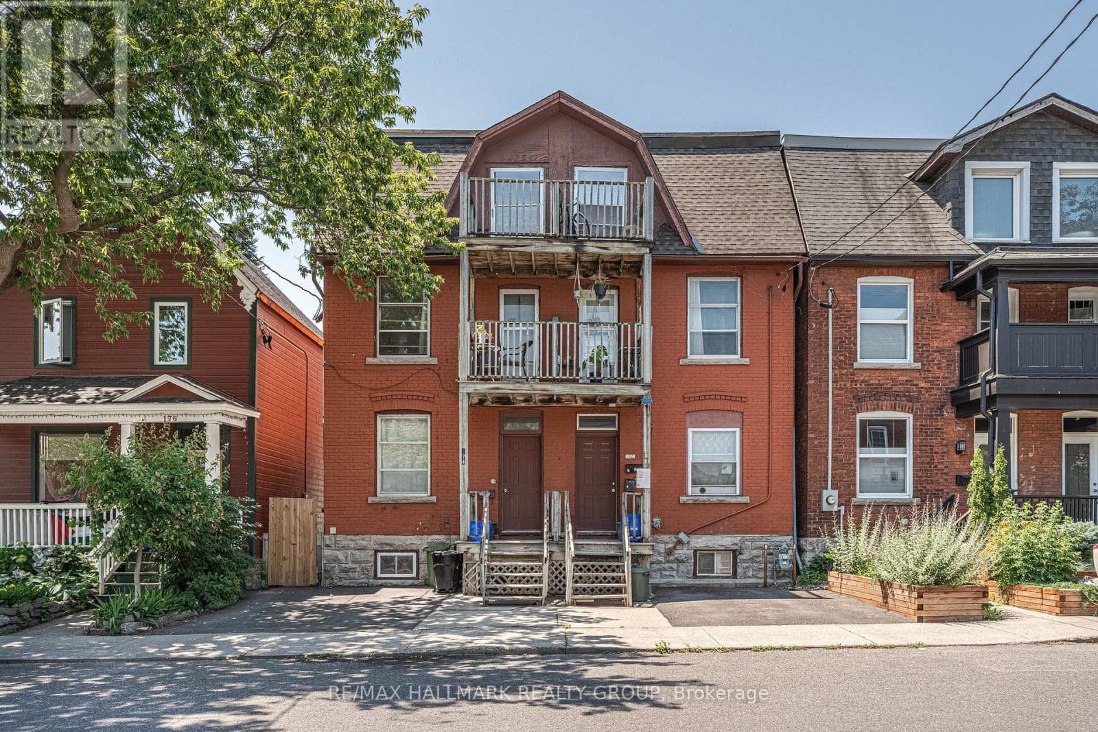 174 ARTHUR STREET in WEST CENTRETOWN